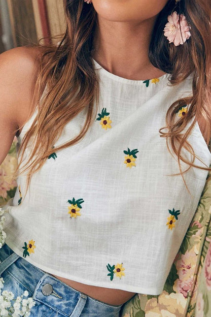 sleeveless crop top