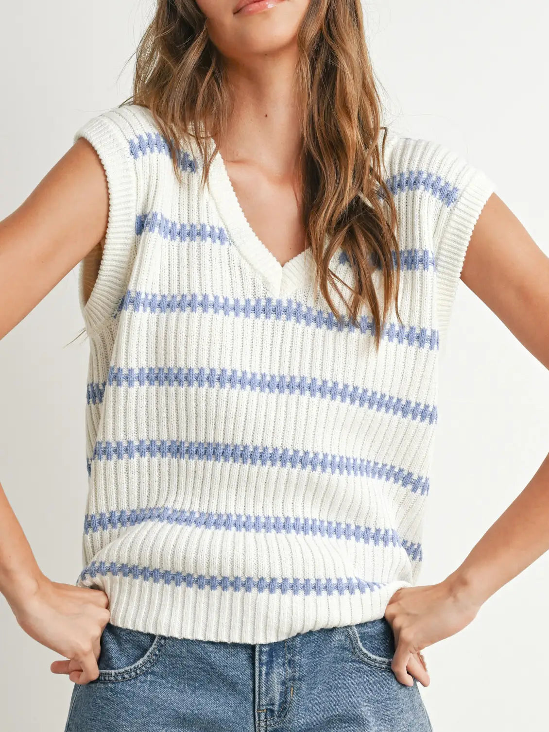 Knitted Sleeveless Sweater Top