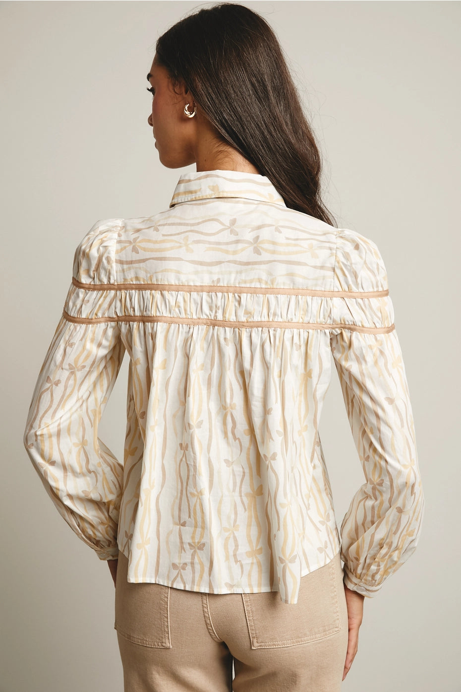 Ribbon Stripe Puff Sleeve Blouse